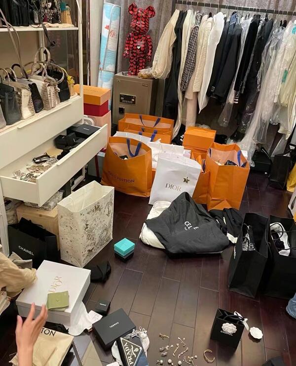 盐城回收顶奢鞋服